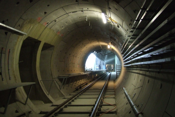 Budapest, M4 metró, Bikás park, bélyegkép