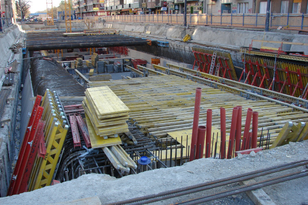 Budapest, M4 metró, Újbuda-központ, bélyegkép