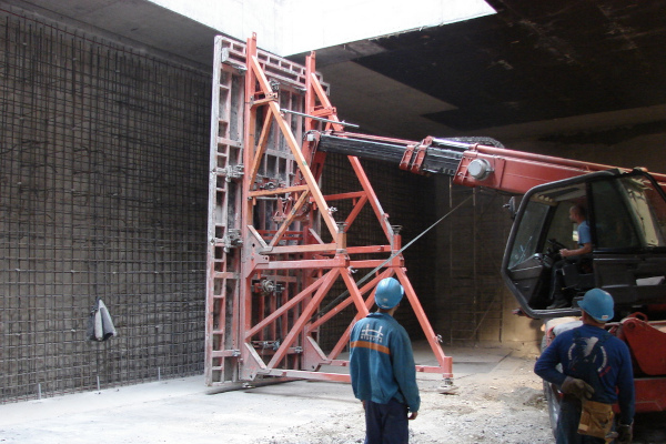 Budapest, M4 metró, Szent Gellért tér - Műegyetem, bélyegkép