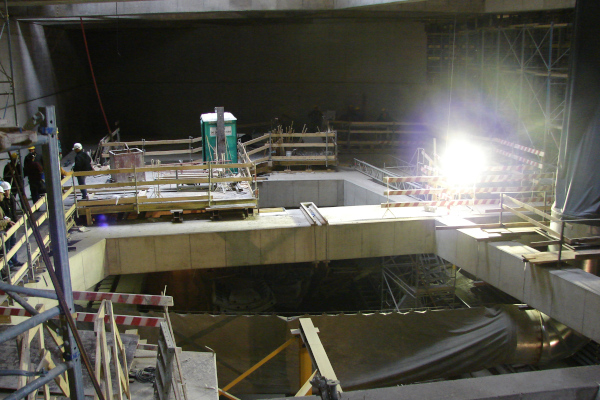 Budapest, M4 metró, Fővám tér, bélyegkép