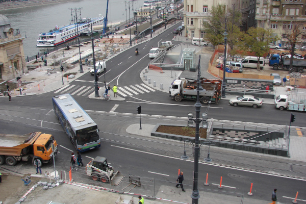 Budapest, M4 metró, Fővám tér, bélyegkép