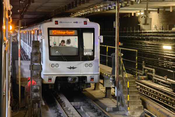 Budapest, Metrowagonmash 81-717.2K jármű, bélyegkép