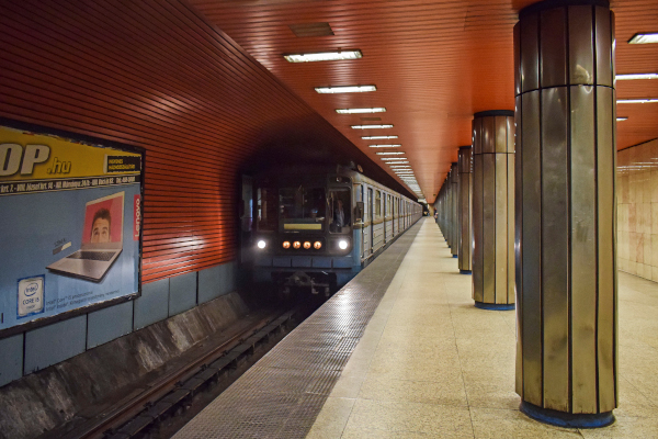 Budapest, Metrowagonmash 81-717m jármű, bélyegkép