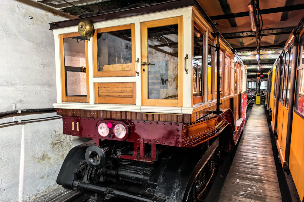 Budapest, MFAV, Schlick járművek, bélyegkép